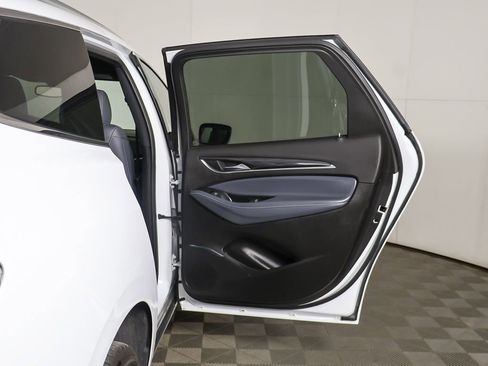 Used 2023 Buick Enclave Essence FWD image 23