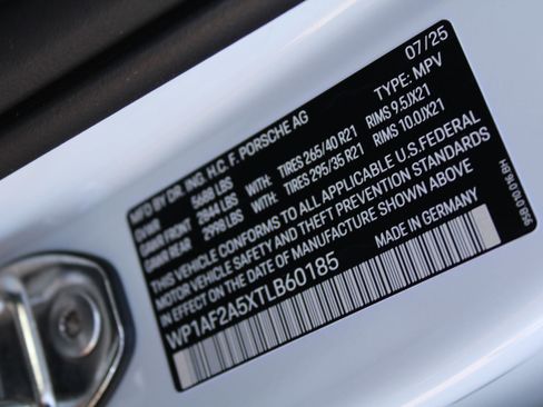 New 2026 Porsche Macan GTS image 29