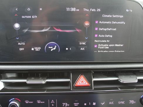 Certified 2024 Kia Niro EX image 48