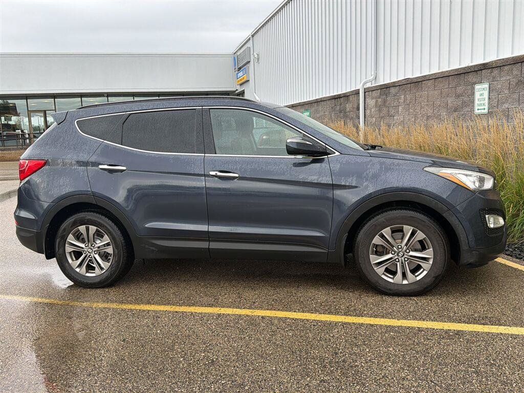 Used 2013 Hyundai Santa Fe Sport AWD/4WD image 2