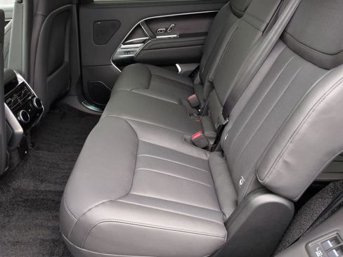 New 2026 Land Rover Range Rover Long Wheelbase SE AWD/4WD image 20