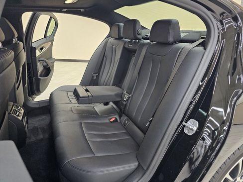 Used 2020 BMW 530i w/ Convenience Package image 26