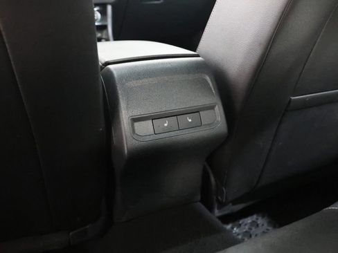 Used 2019 Volkswagen Jetta R-Line w/ R-Line Cold Weather Package FWD image 33