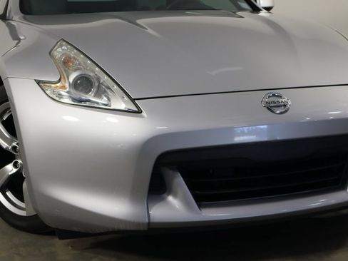 Used 2009 Nissan 370Z Touring RWD image 34