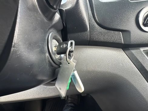 Used 2021 Nissan NV200 S w/ Back Door Glass Package FWD image 15