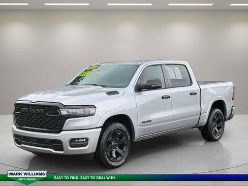 Used 2026 RAM 1500 Big Horn AWD/4WD image 4