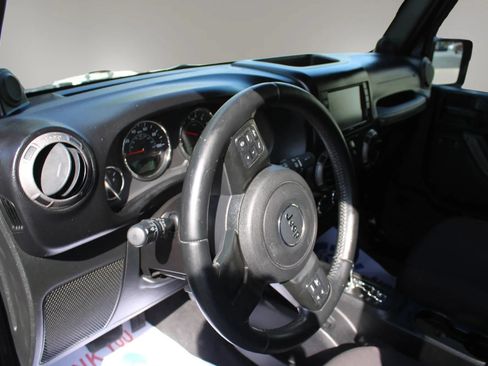 Used 2014 Jeep Wrangler Unlimited Sport w/ Quick Order Package 24S AWD/4WD image 14