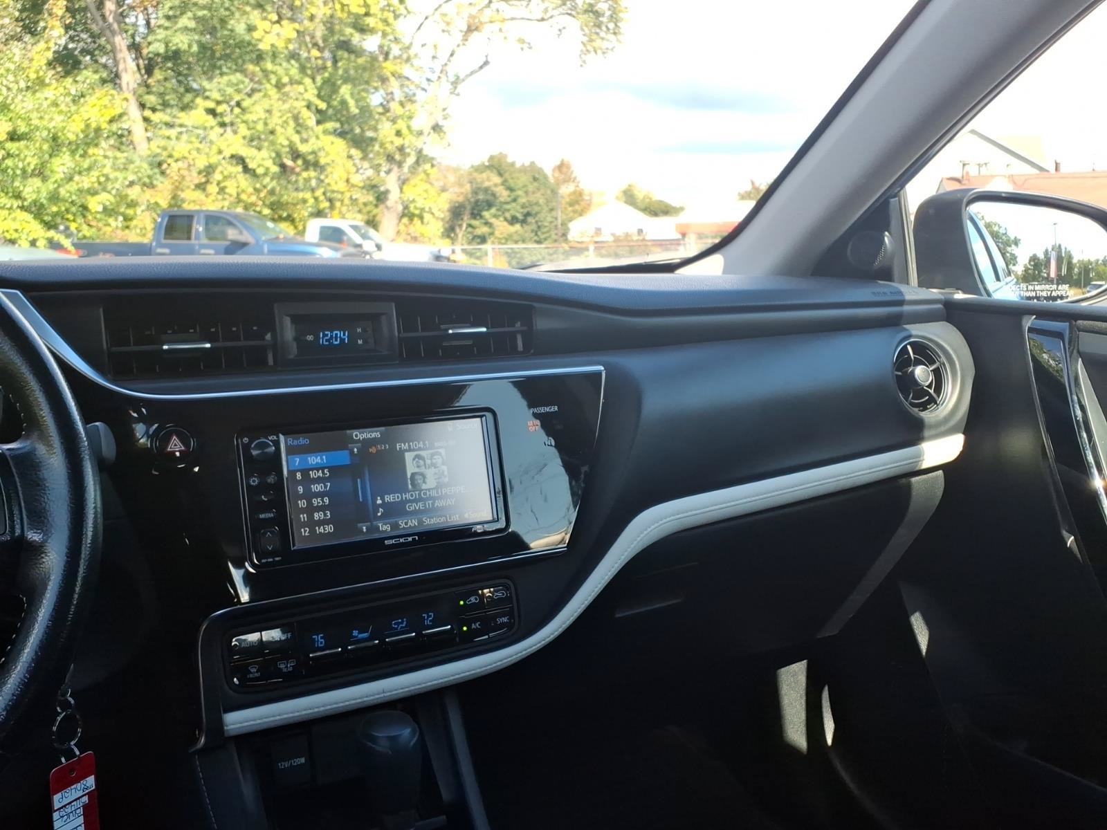 Used 2016 Scion iM FWD image 19
