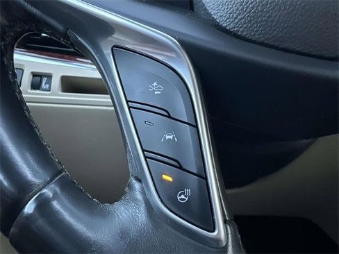 Used 2017 Cadillac XT5 Luxury w/ Driver Awareness Package image 39