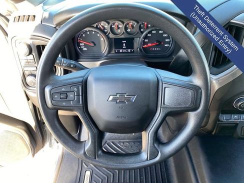 Used 2025 Chevrolet Silverado 1500 Custom Trail Boss AWD/4WD image 32