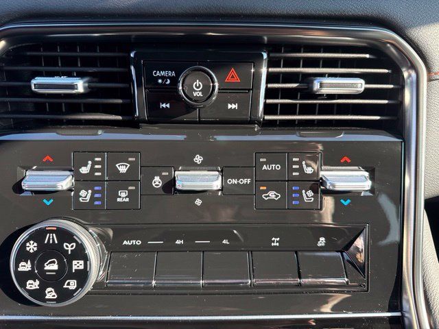 Used 2026 Nissan Armada PRO-4X AWD/4WD image 17