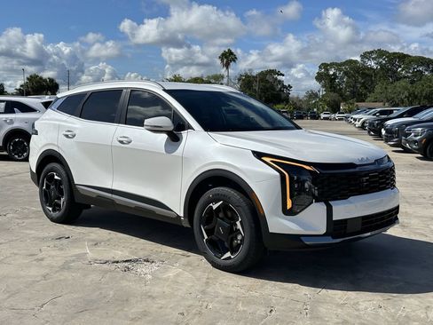 New 2026 Kia Sportage EX AWD/4WD image 2