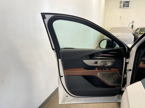 New 2026 Lincoln Nautilus Reserve image 14