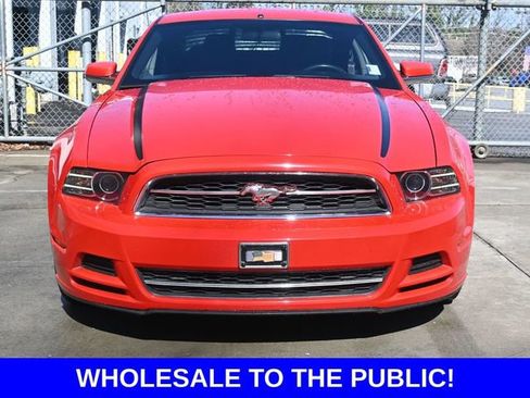 Used 2014 Ford Mustang Coupe image 2