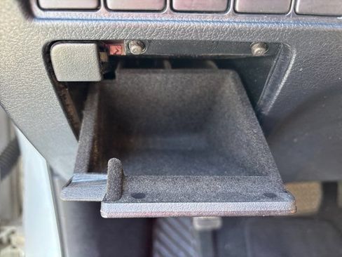 Used 2016 Toyota Avalon Limited FWD image 53