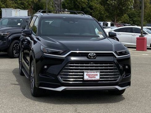 Certified 2026 Toyota Grand Highlander AWD Hybrid image 47