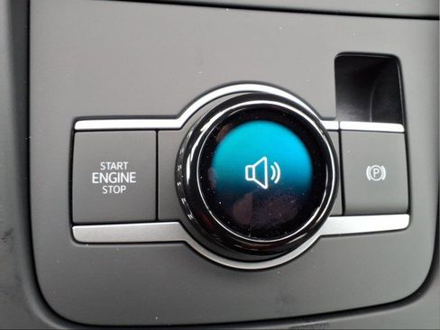 New 2026 Volkswagen Tiguan SE image 17