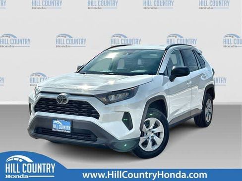 Used 2021 Toyota RAV4 LE FWD image 1