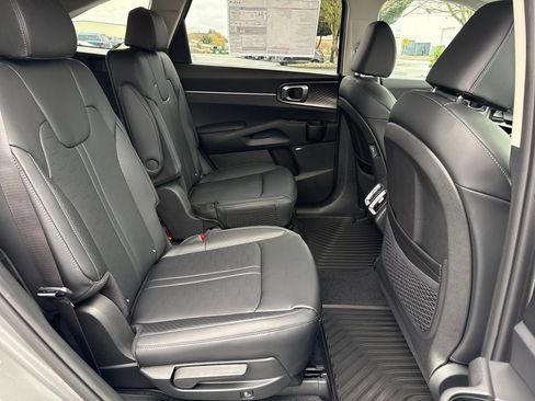 New 2026 Kia Sorento EX image 12