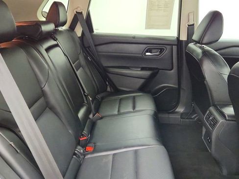 Used 2024 Nissan Rogue SV w/ SV Premium Package FWD image 23