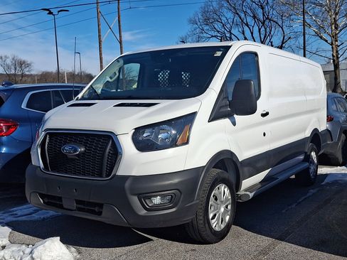 Used 2024 Ford Transit 250 Low Roof w/ Exterior Upgrade Package image 4