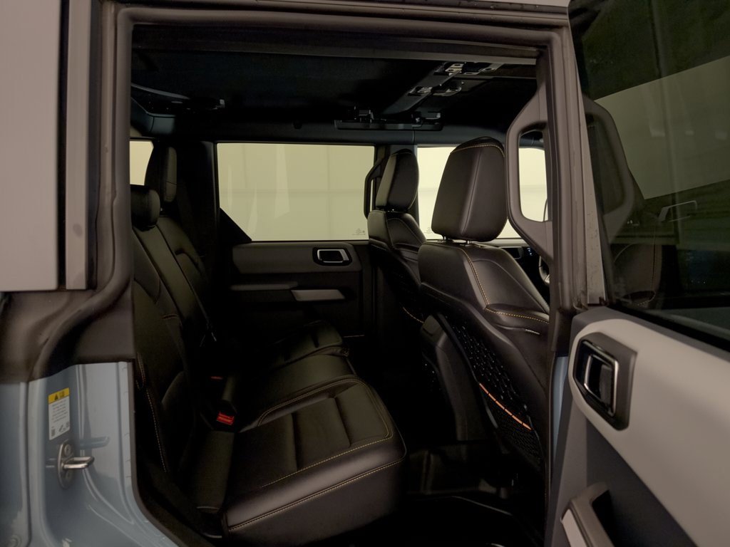 Used 2023 Ford Bronco Badlands w/ Sasquatch Package AWD/4WD image 29