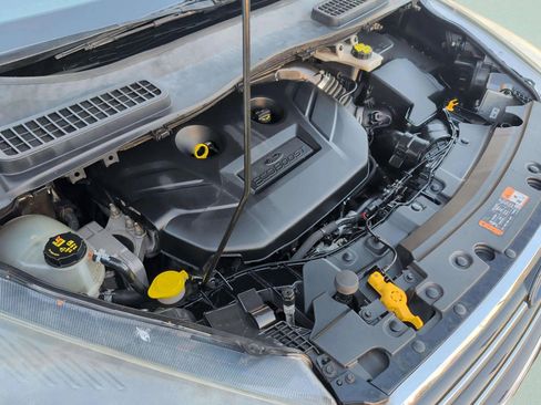 Used 2017 Ford Escape Titanium image 37