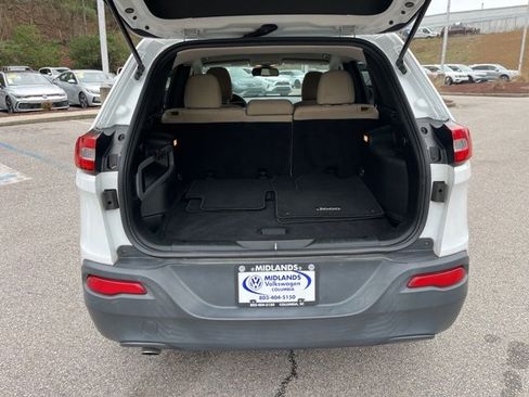 Used 2018 Jeep Cherokee Latitude image 33