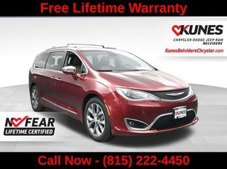 Used 2017 Chrysler Pacifica Limited FWD video 1