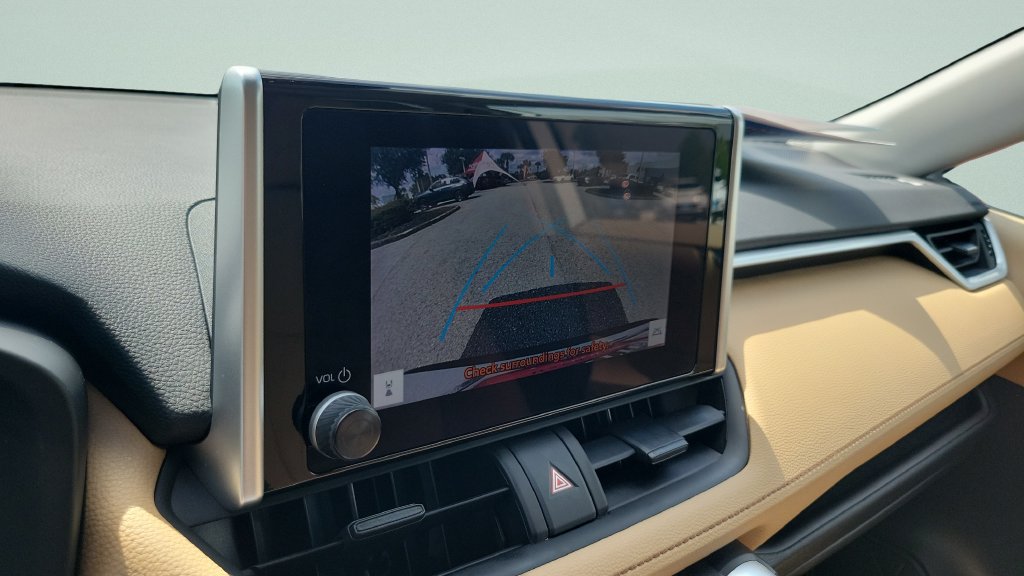 Certified 2024 Toyota RAV4 LE FWD image 17