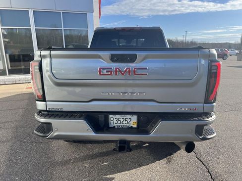 Used 2024 GMC Sierra 2500 AT4 w/ AT4 Premium Plus Package image 28