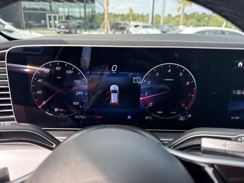 Used 2024 Mercedes-Benz GLE 350 4MATIC image 30