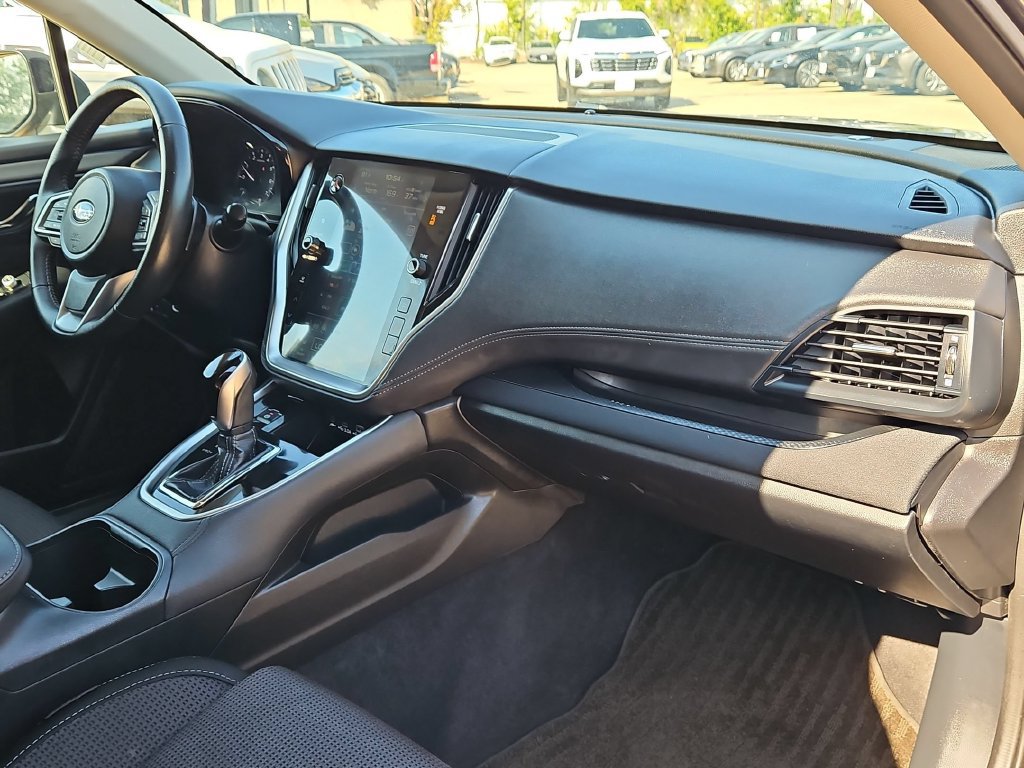 Used 2025 Subaru Outback Premium AWD/4WD image 29