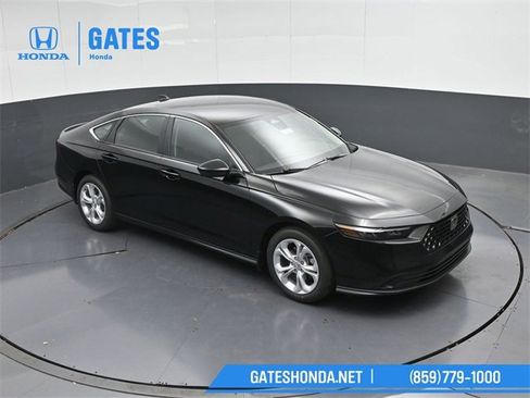 New 2025 Honda Accord LX image 40