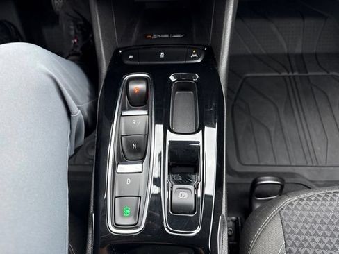 Used 2023 Chevrolet Bolt EUV LT w/ Comfort Package FWD image 15