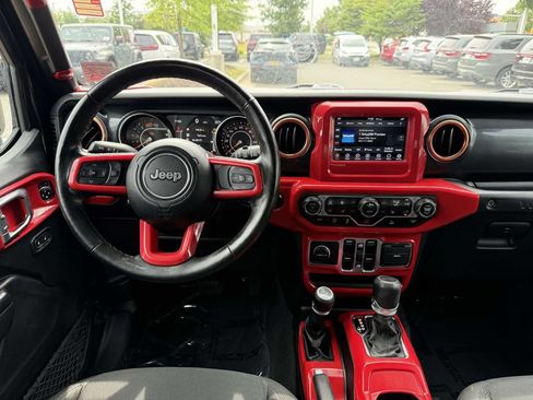 Used 2021 Jeep Wrangler Unlimited Sport AWD/4WD image 17
