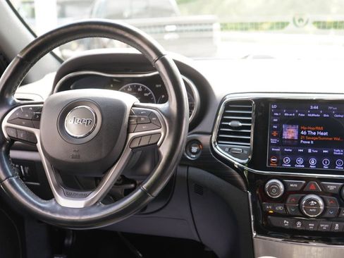 Used 2019 Jeep Grand Cherokee Altitude AWD/4WD image 67