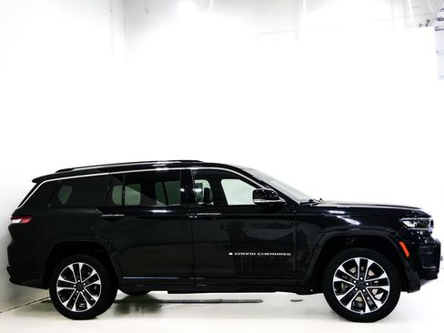 Used 2022 Jeep Grand Cherokee L Overland AWD/4WD image 5