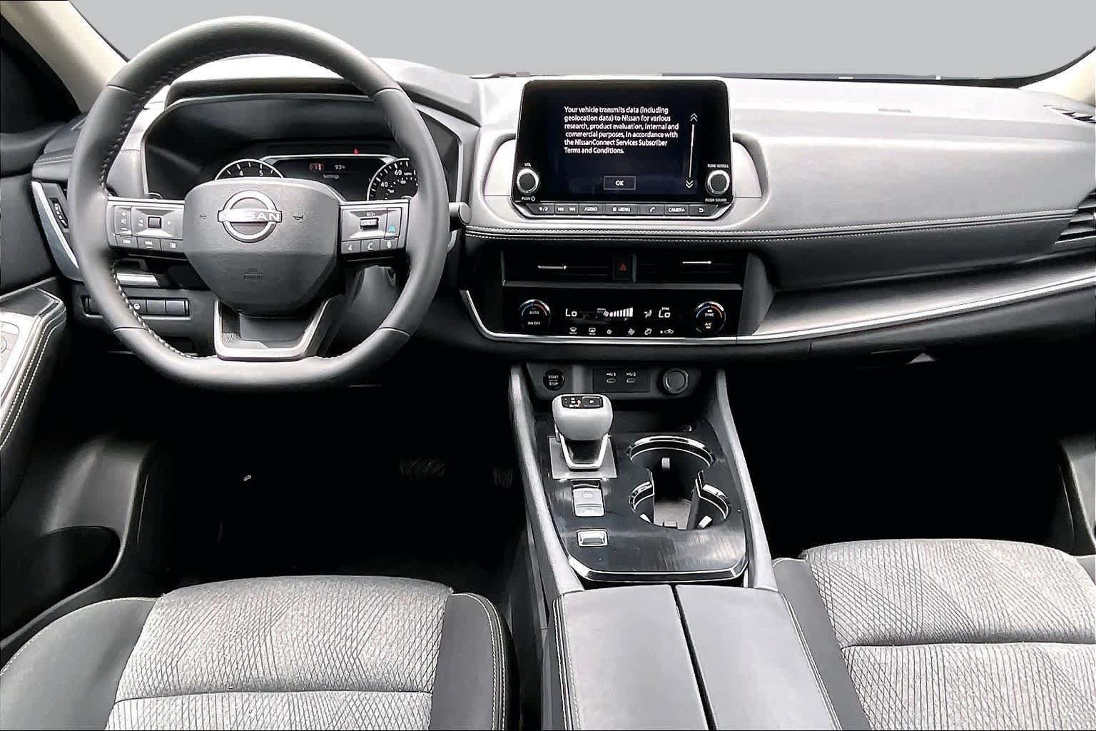 Certified 2026 Nissan Rogue SV FWD image 15