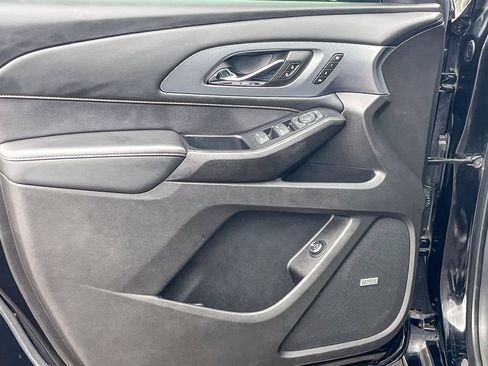 Certified 2021 Chevrolet Traverse Premier w/ Redline Edition image 40