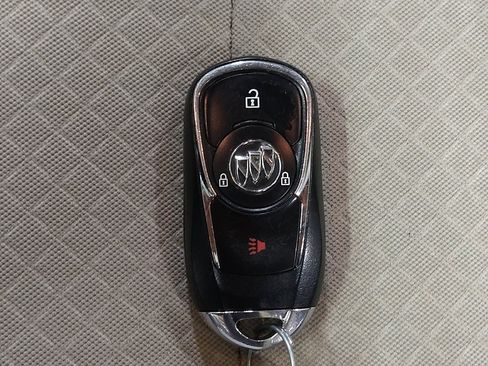 Used 2019 Buick Encore Preferred image 32