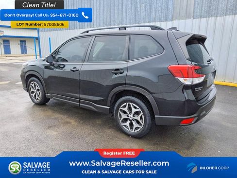 Used 2021 Subaru Forester Premium AWD/4WD image 3