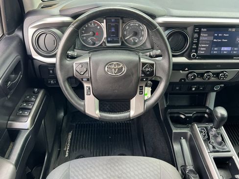 Used 2020 Toyota Tacoma SR5 w/ Blackout Package image 15