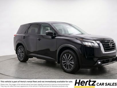 Used 2025 Nissan Pathfinder SV