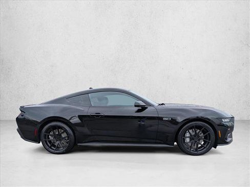 Used 2024 Ford Mustang GT RWD image 4