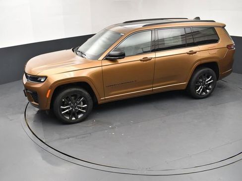 New 2026 Jeep Grand Cherokee L Limited image 15