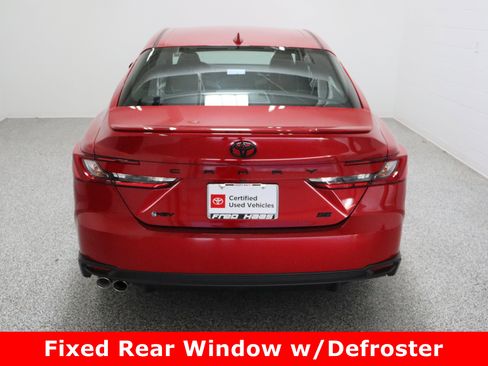 Used 2025 Toyota Camry SE w/ Convenience Package image 8