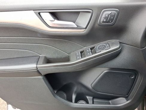 Used 2021 Ford Escape SEL w/ Technology Package image 22