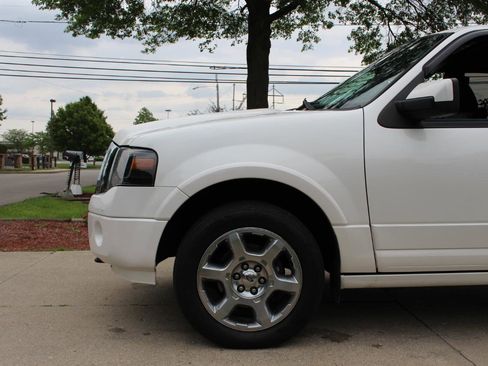 Used 2014 Ford Expedition Limited w/ Equipment Group 301A AWD/4WD image 47