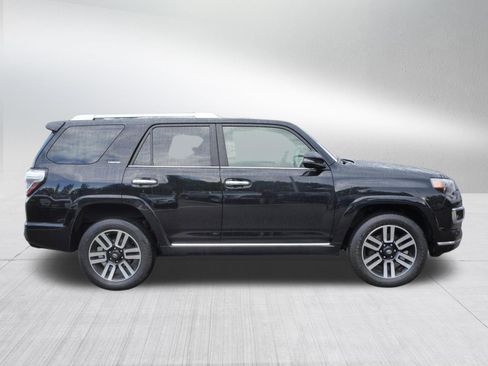Certified 2022 Toyota 4Runner Limited AWD/4WD image 8